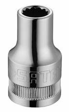 世達工具13618  12.5MM系列12角套筒32MM